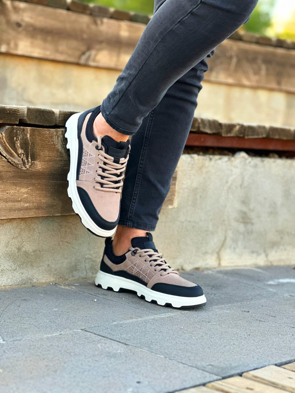 Men's New Three Color Splicing Breathable Casual Sports Shoes