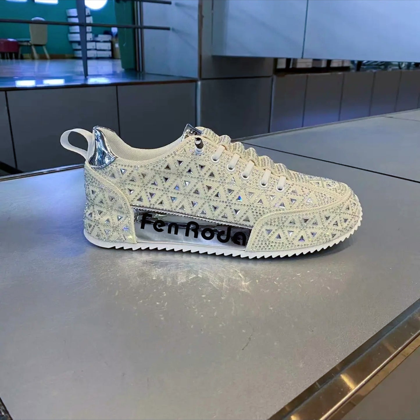Hot stamping casual shoes