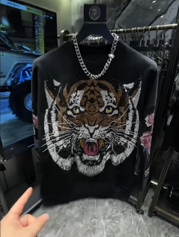 Men's Tiger Head Embroidered Diamond Encrusted Hoodie