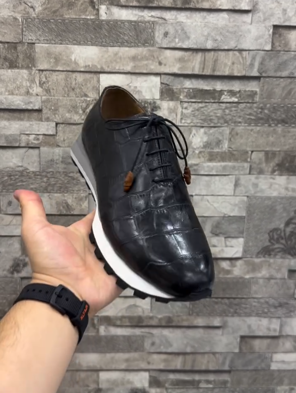 Croc-Embossed Casual Dress Shoes