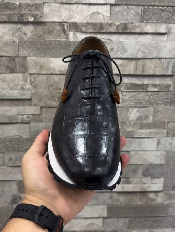 Croc-Embossed Casual Dress Shoes