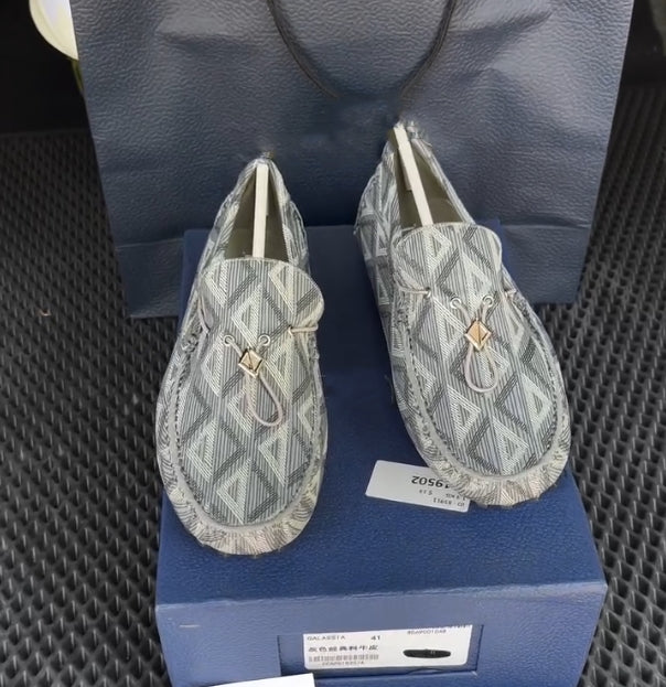 Symmetrical Pattern Printed Casual Shoes