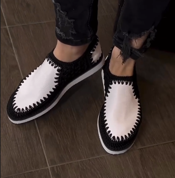 Knitted And Spliced Leather Casual Shoes