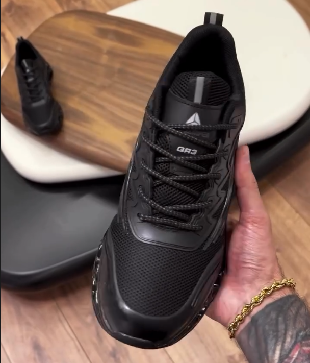 Leather Splicing Mesh Elastic Casual Sports Shoes
