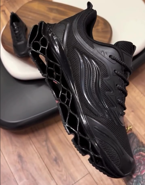 Leather Splicing Mesh Elastic Casual Sports Shoes