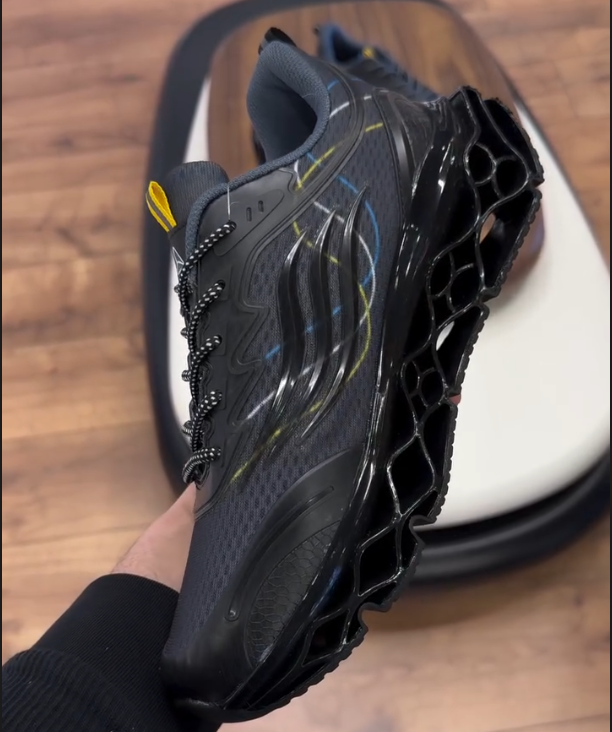 Mesh Elastic Casual Sports Shoes