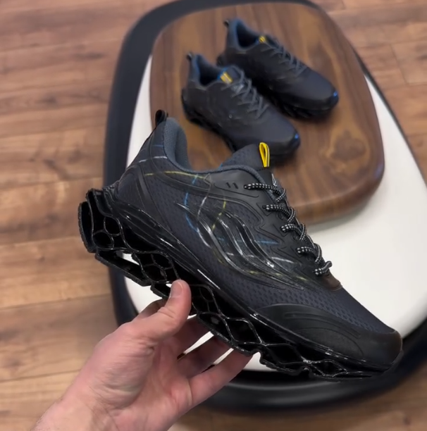 Mesh Elastic Casual Sports Shoes