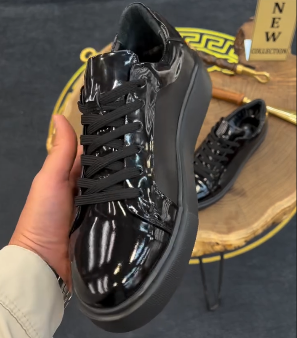 Painted Leather Patchwork Breathable Casual Shoes