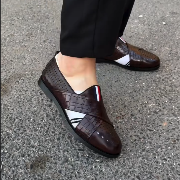 Breathable One Foot Leather Shoes