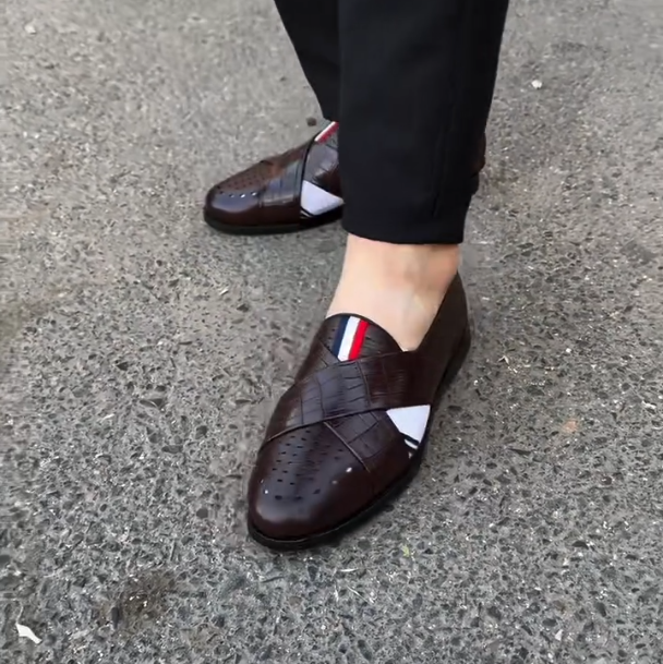 Breathable One Foot Leather Shoes