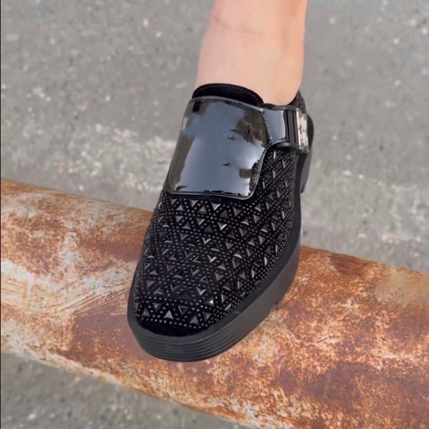 Diamond Studded One Foot Casual Shoes