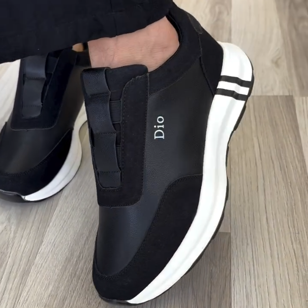 Splicing Leather Lightweight Casual Shoes