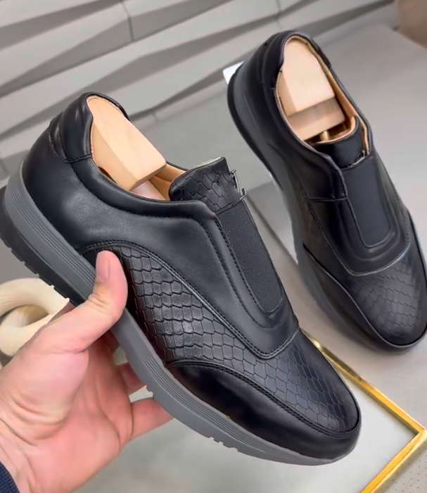 Scale Patterned Casual Shoes