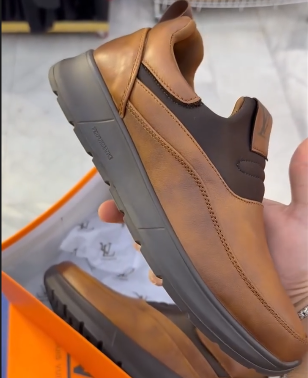 Step On High-end Leather Casual Shoes
