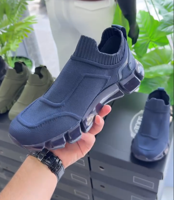 One Foot Comfortable Mesh Casual Shoes