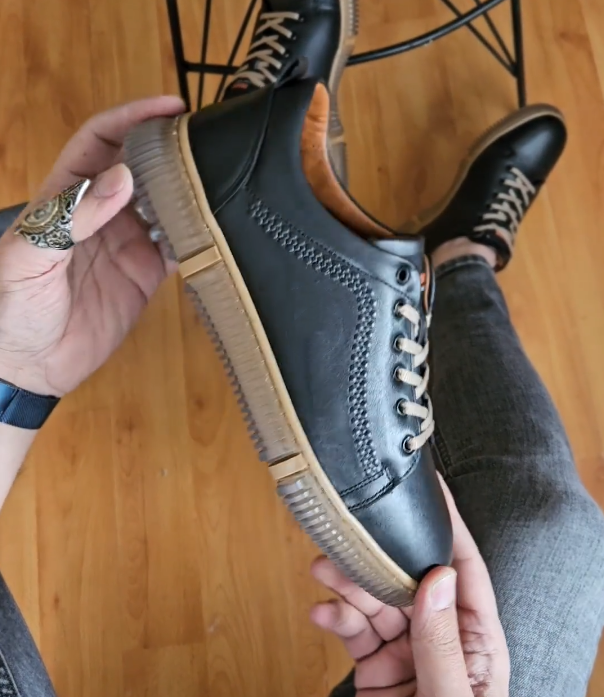 Shiny Leather Rubber Soled Casual Shoes