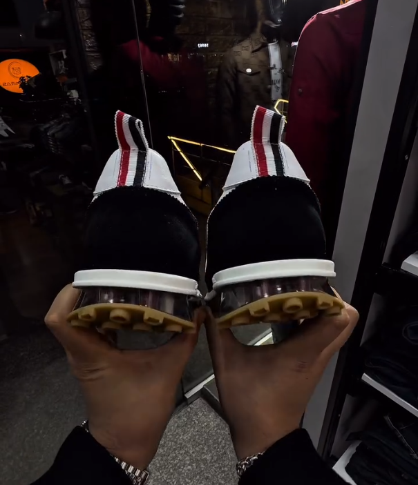 Luxury Breathable Technology Fabric Casual Shoes