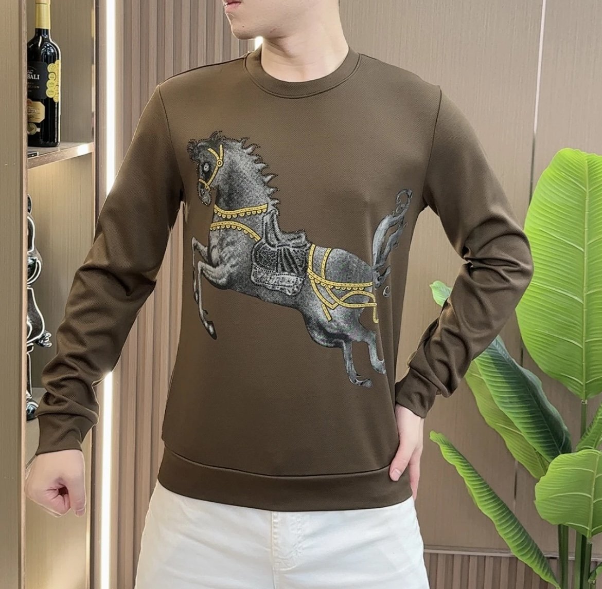Men's New Horse Print Round Neck Fashionable Long Sleeved Shirt