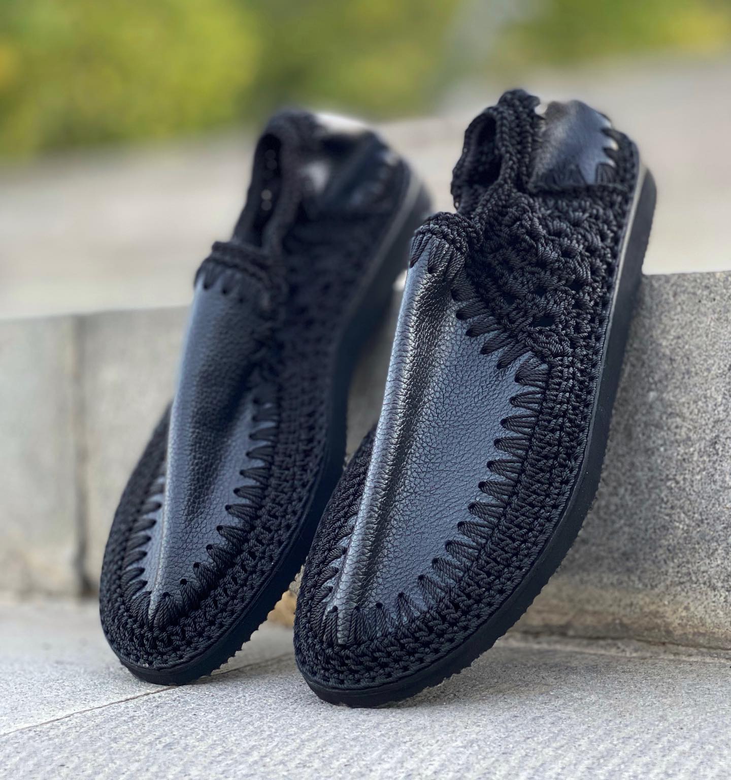 Knitted And Spliced Leather Casual Shoes
