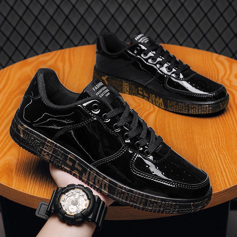 š„Limited Time Offer 49% OFFš„Men's autumn and winter personalized patent leather shiny board shoes