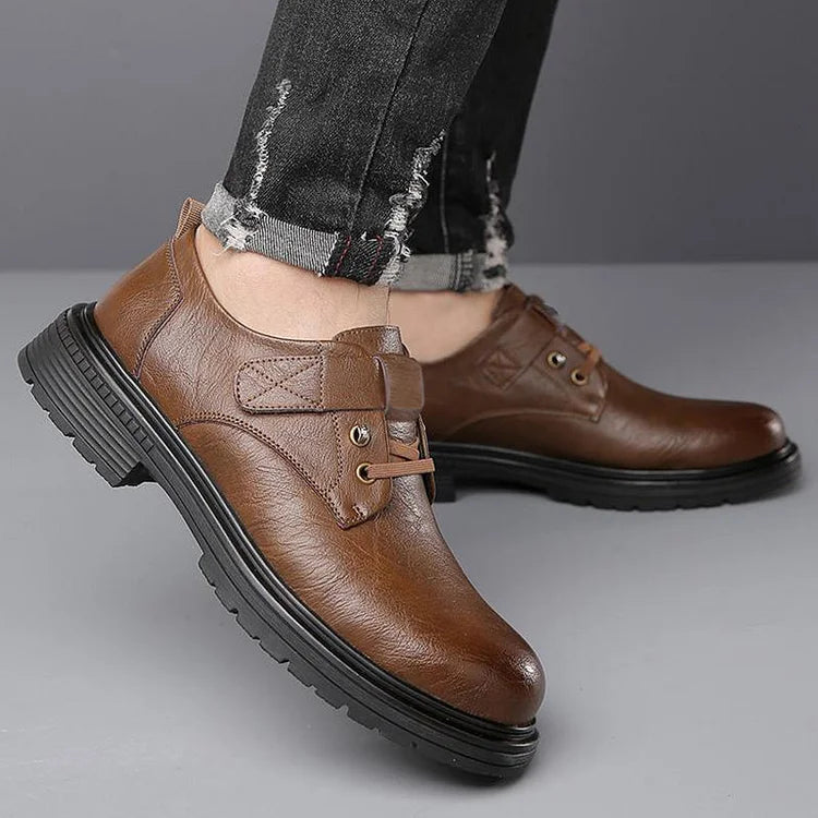 Men's Breathable Retro Leather Soft Sole Shoes