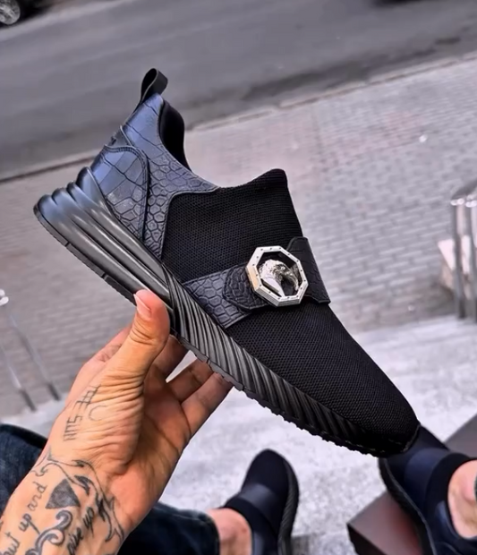 Leather Splicing Design With A Mesh Like Casual Shoe Feel