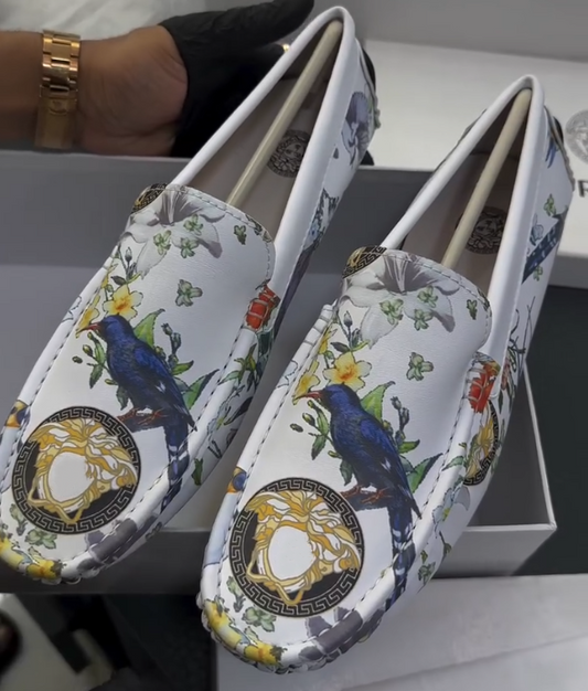 Flower And Bird Stomping On Casual Shoes