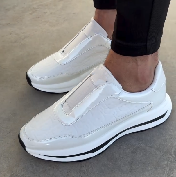 Bright Edged Patent Leather Casual Shoes For One Foot