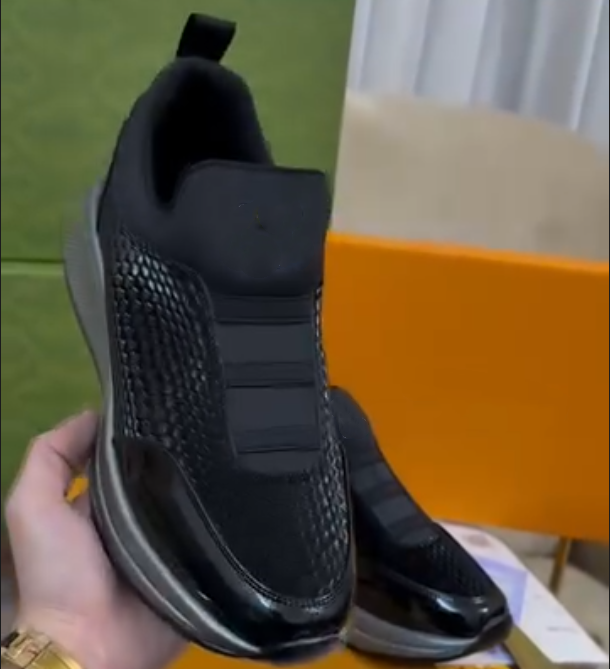 Scallion Foot Pedal Splicing Casual Shoes