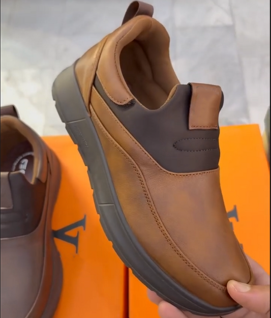Step On High-end Leather Casual Shoes