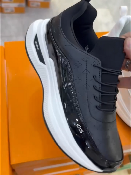Lightweight Casual Shoes With Leather Lacquer Edges