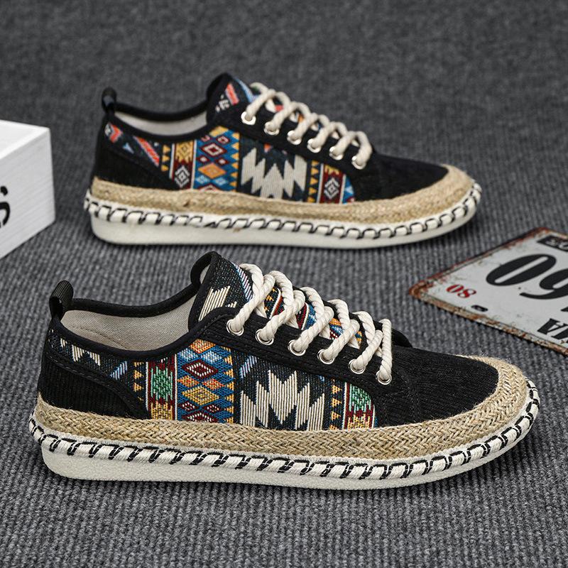 Men's Trendy Ethnic Style Low Top Skateboard Shoes