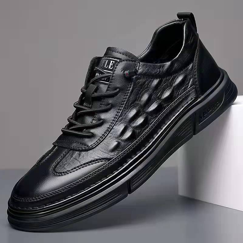 Men's New Trendy Soft Bottom Sports and Leisure Crocodile Pattern Board Shoes