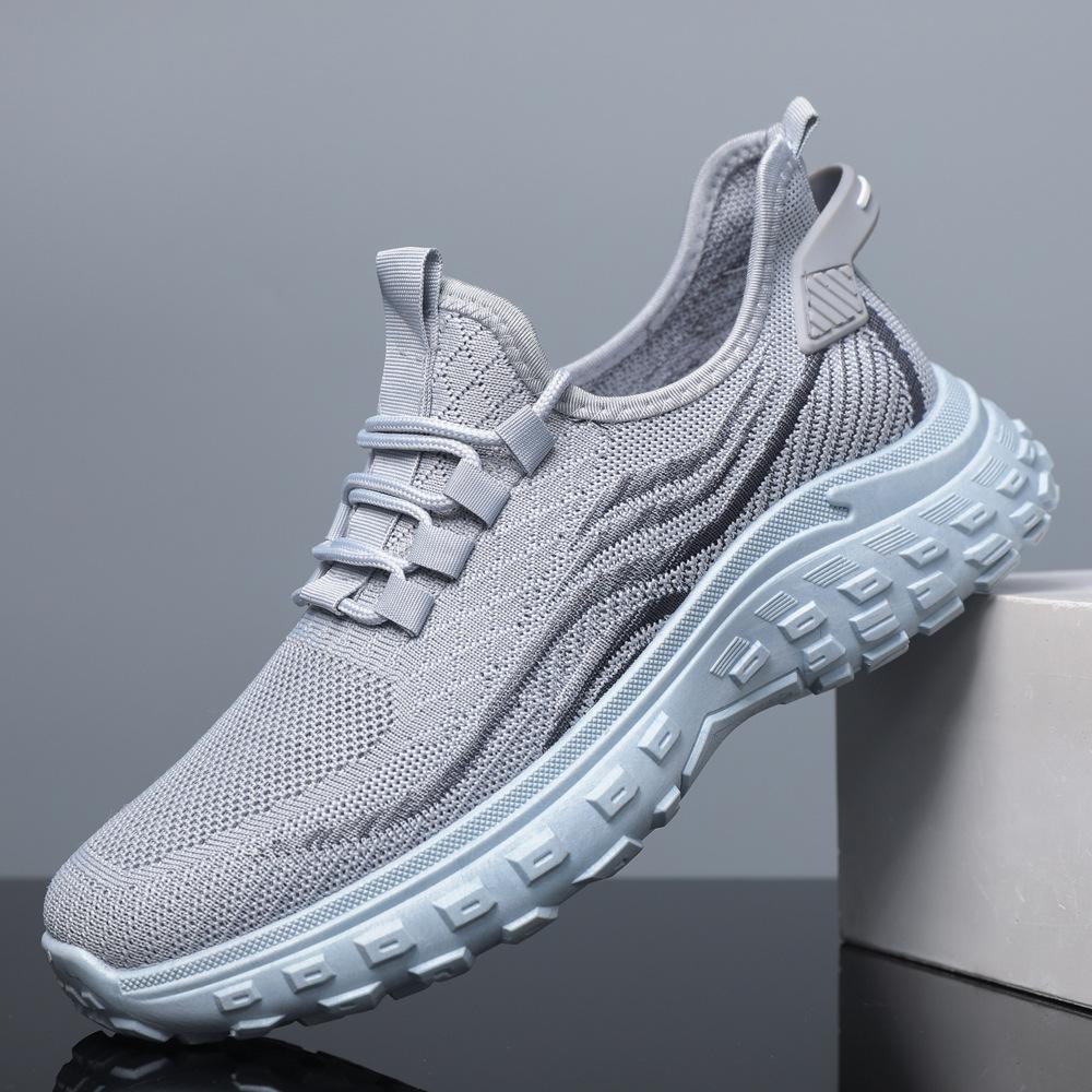 Men's new casual and comfortable soft soled sports shoes