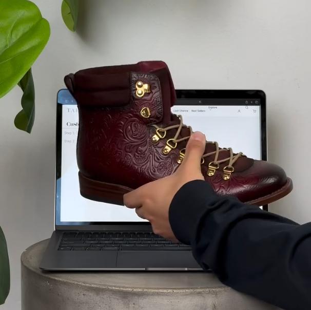 Men's New Floral Carved Leather Boots