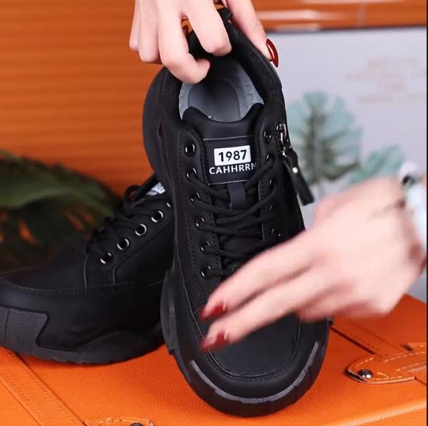 Men's New Fashionable Leather Thick Soled Daily Sports And Leisure Shoes