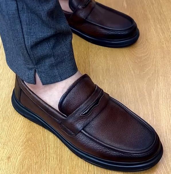 Men's New Comfortable Soft Soled Leather Shoes Made Of Cowhide