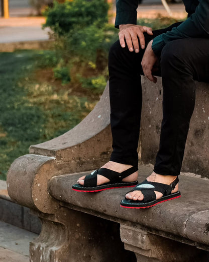 Men's Diamond Studded Horse Eye Fashionable Sandals