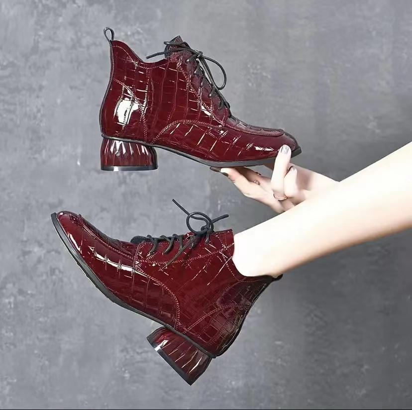 2022 New Women's Round Head Patent Leather Boots